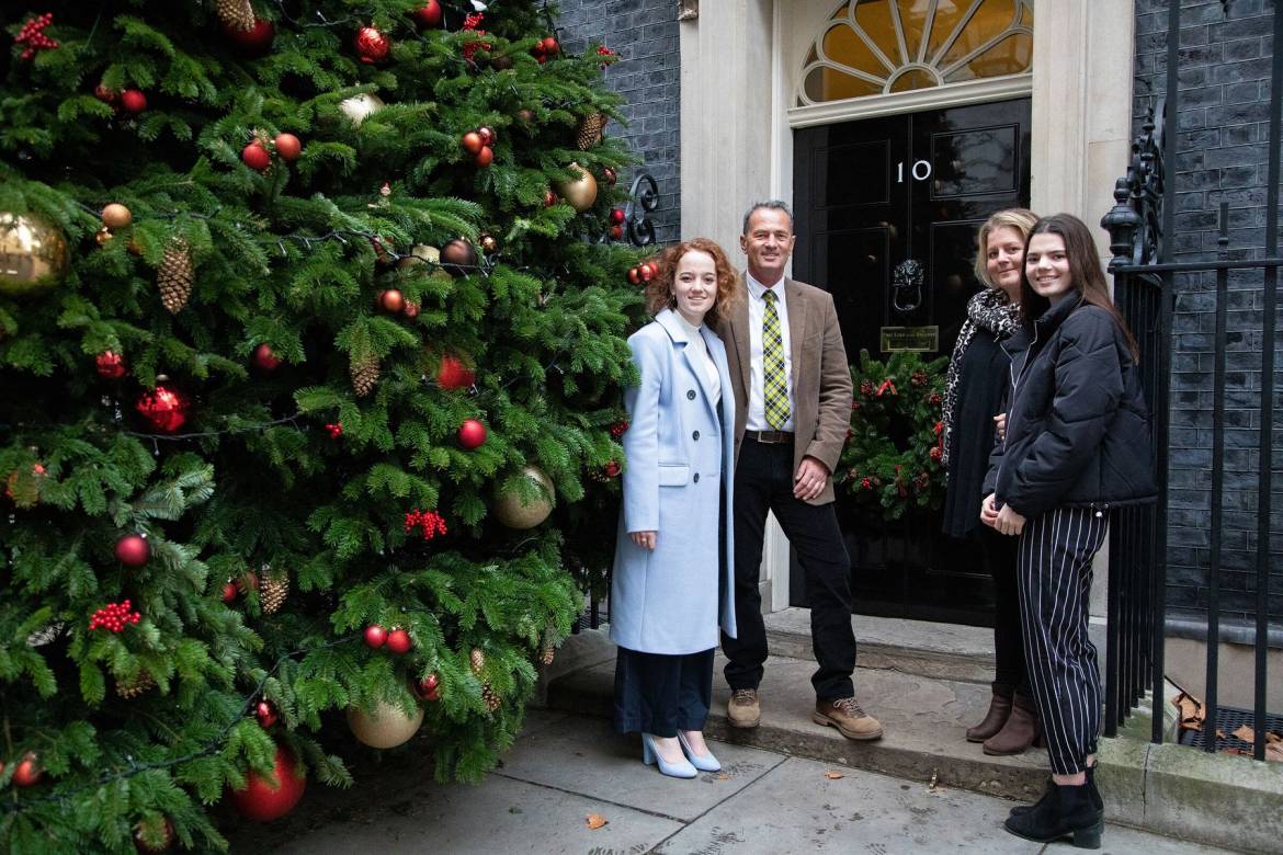 Awards-for-Ladydowns-Christmas-Trees.jpg